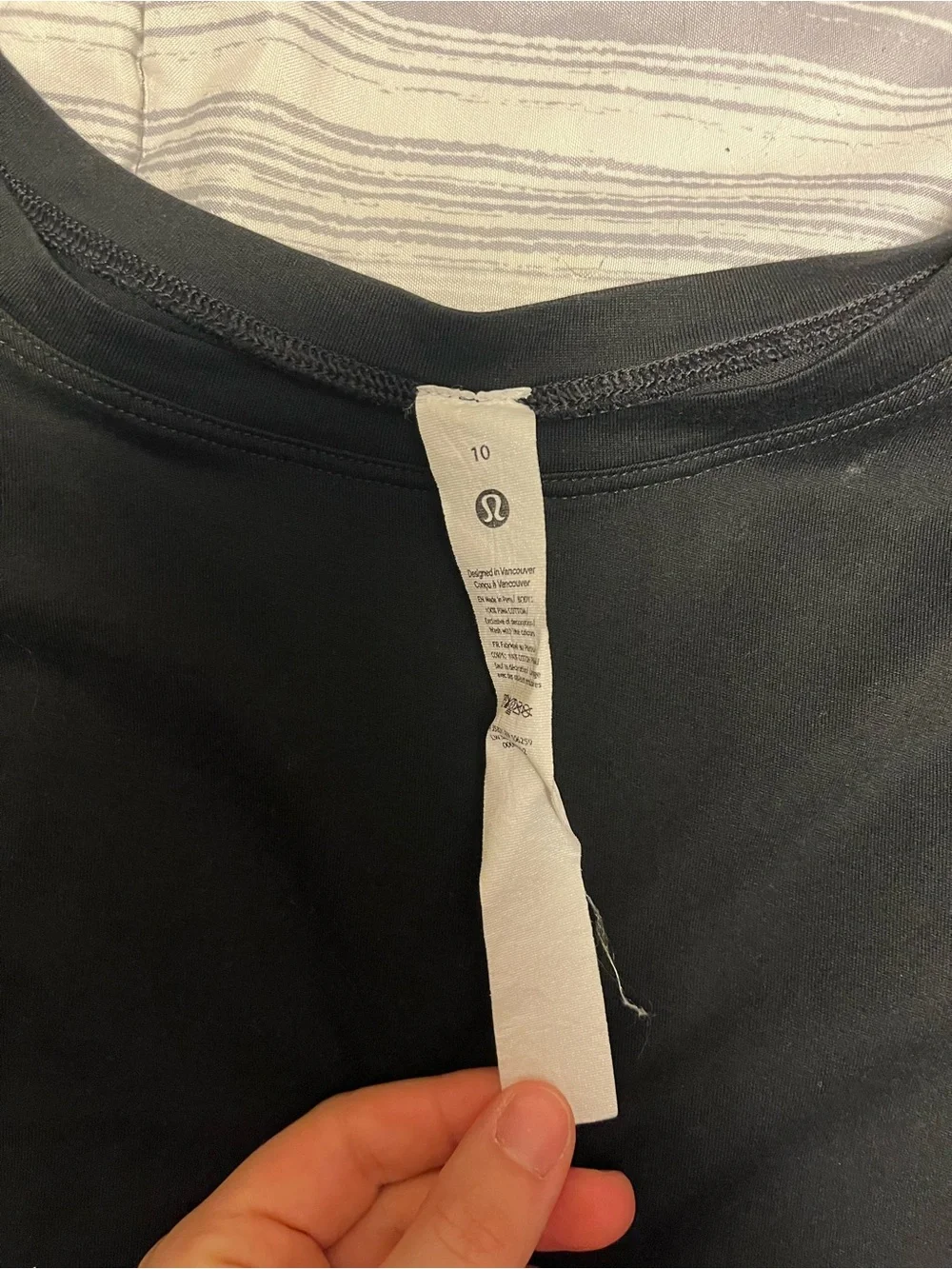 lululemon Black Cropped Tee
